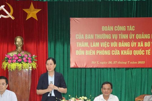 Bí thư Tỉnh ủy Quảng Ngãi: Chăm lo tốt đời sống đồng bào các dân tộc thiểu số