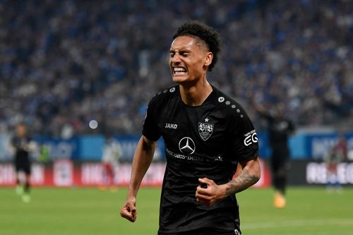 Atletico Madrid mua cầu thủ thứ 9