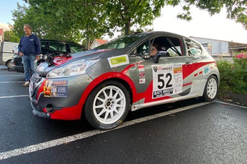 Xem đua rally tại Pháp, 3 người bị xe tông tử vong