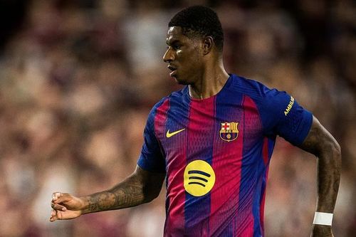 Rashford bị thay chỉ sau 30 phút trận ra mắt Barcelona