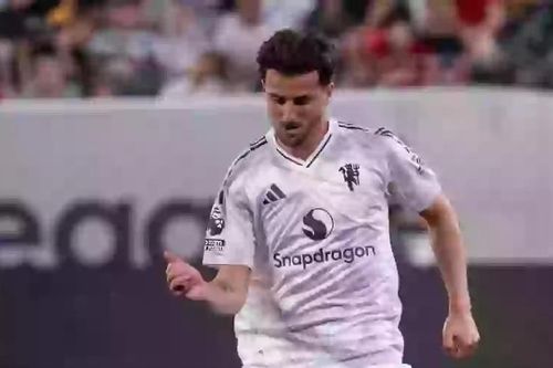 CĐV MU đòi bán Mason Mount