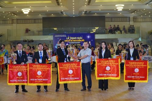 Sôi nổi giải Khiêu vũ thể thao tỉnh Quảng Trị mở rộng