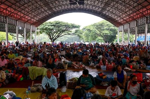 Thái Lan – Campuchia sơ tán hàng trăm trường học, mở rộng vùng cấm bay