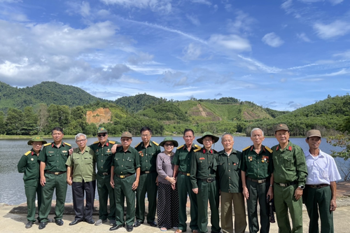 'Khâm Đức ơi, tìm thấy các anh rồi'