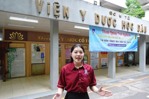 Trải nghiệm một ngày thực tế của sinh viên ngành bác sĩ Y học cổ truyền NTTU tại Viện Y Dược học Dân tộc TPHCM