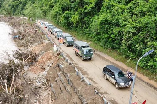 Triệu trái tim hướng về miền Tây Nghệ An sau trận lũ lịch sử