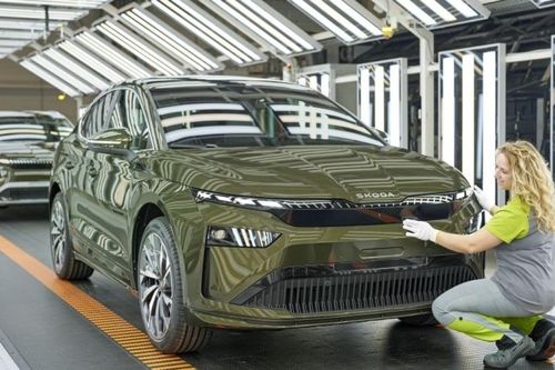 Mỹ áp thuế ô tô châu Âu, hai thương hiệu Škoda và Volkswagen tăng trưởng trái ngược
