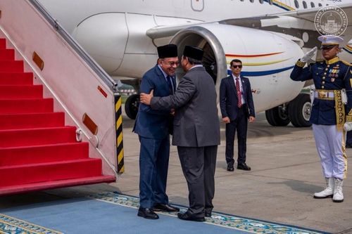 Thủ tướng Malaysia thăm Indonesia lần 2 trong 1 tháng