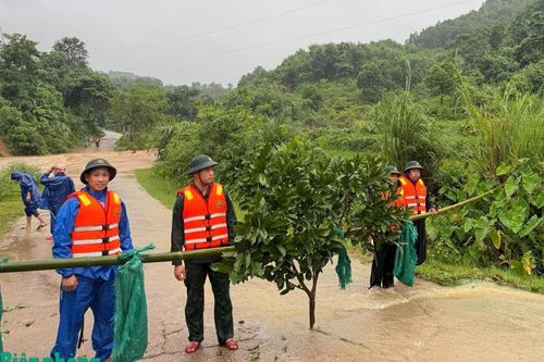 Quảng Trị: Nhiều địa phương tuyến biên giới đất liền bị chia cắt do mưa lũ