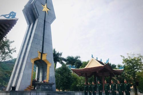 Hồn thiêng giữ cõi biên thùy