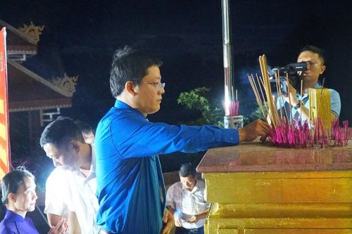Tuổi trẻ Huế tri ân các anh hùng liệt sĩ, thương binh, người có công