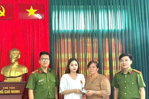 Cô gái Huế làm điều bất ngờ khiến nhiều người cảm kích