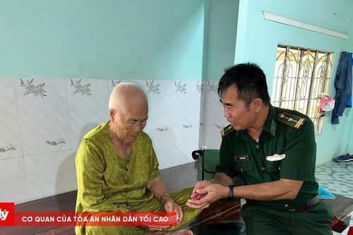 Tình mẹ trong tim người lính