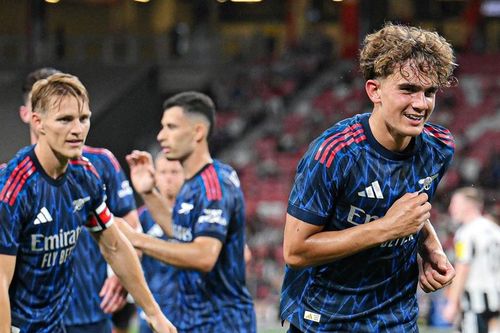 Arsenal thắng Newcastle nhờ phút lóe sáng của 'sao' 15 tuổi