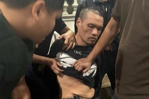 Bắt đối tượng nổ súng khi Công an kiểm tra hành chính tại cửa khẩu quốc tế Lao Bảo