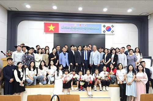 Cộng đồng người Việt tại Hàn Quốc tăng cường gắn kết