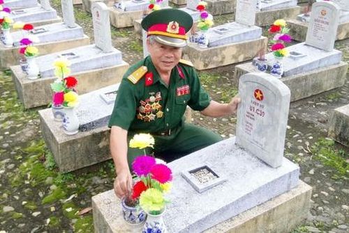 15 năm ngược xuôi đưa 2.000 liệt sĩ 'về nhà' của người cựu chiến binh Nghệ An