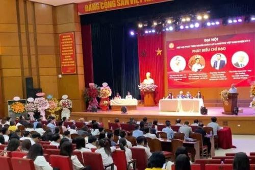 Gỡ 'nút thắt' nhân lực logistics