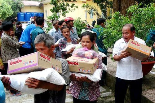 Thêm 150 phần quà cho đồng bào Khmer xã Ô Lâm