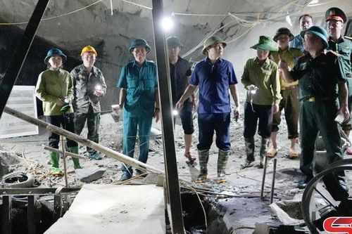 Đồng chí Phó Chủ tịch UBND tỉnh kiểm tra 'điểm nóng' khai thác vàng trái phép