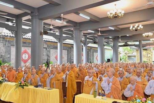 TP.HCM: Chư hành giả Ni thuộc 12 trường hạ tham gia khóa Luật học tại chùa Vạn Phước (P.Vũng Tàu)