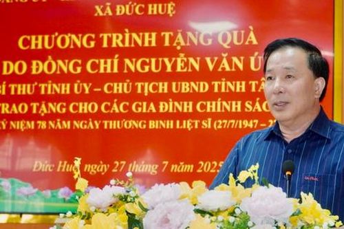 Tây Ninh thăm và tri ân các gia đình liệt sĩ, chính sách