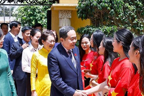 Chủ tịch Quốc hội Trần Thanh Mẫn gặp mặt cộng đồng người Việt Nam tại Morocco