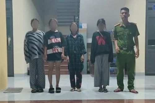 Kịp thời giải cứu các bé gái bị dụ dỗ đi lao động xa nhà
