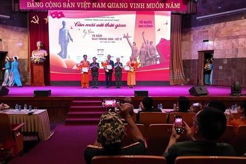 'Còn mãi với thời gian': Giai điệu tri ân lan tỏa giá trị nhân văn