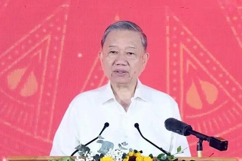 Tổng Bí thư dự lễ khởi công trường học tại Si Pa Phìn