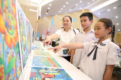 Nuôi dạy con không đòn roi, không quát mắng: Nền tảng vàng cho tâm hồn lớn khôn