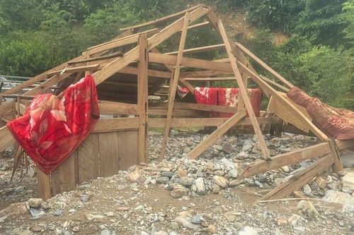 Những điều người dân miền tây xứ Nghệ cần khi cơn lũ giữ đi qua