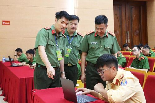 Công an thành phố Hà Nội:Cấp bách chuyển đổi số để thực hiện mô hình 2 cấp