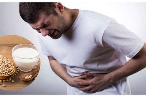 Ai không nên uống sữa đậu nành?