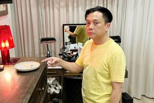 Nghệ sĩ càng phải sống chuẩn mực