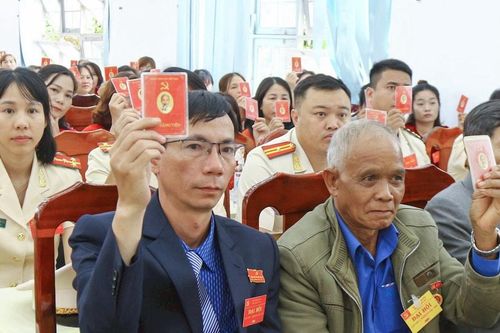 Chủ tịch Mặt trận tỉnh Lâm Đồng dự Đại hội Đảng bộ xã Bảo Lâm 3