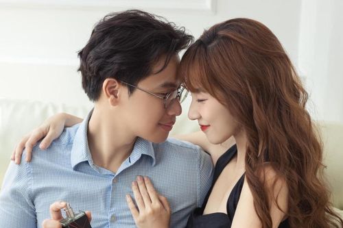 Vợ chồng TikToker nổi tiếng bị 'réo tên'