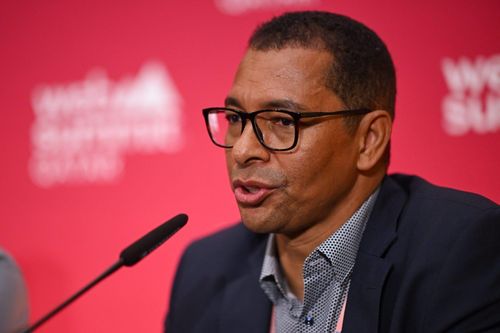 Huyền thoại Gilberto Silva sang Việt Nam