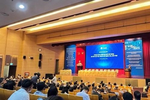 Ngoại giao thời đại Hồ Chí Minh: 80 năm tận tụy phục vụ quốc gia, dân tộc