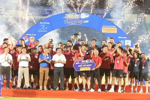 Thắng kịch tính HAGL, đội Hoàng Đức, Văn Lâm vô địch giải giao hữu trước thềm V-League