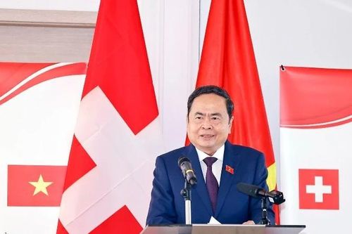 Nghiên cứu, học tập mô hình Trung tâm tài chính quốc tế thành công của Thụy Sĩ