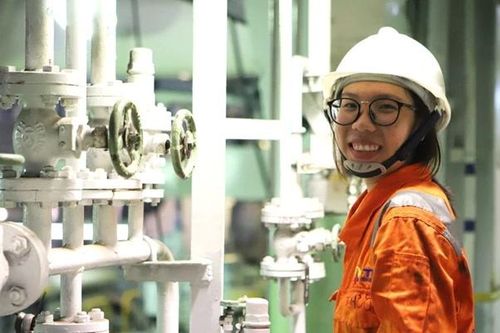'Định kiến giới trong chọn nghề. Làm sao vượt qua để sống đúng với ước mơ?'