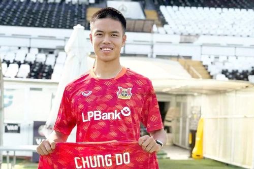 Tài năng Việt kiều 12 tỷ gia nhập tân binh V-League
