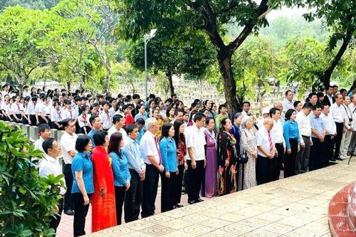 Nhà xuất bản Giáo dục Việt Nam tri ân các liệt sĩ ngành Giáo dục nhân ngày 27/7