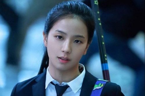 Phim có Lee Min Ho, Jisoo (BlackPink) nhận điểm thê thảm