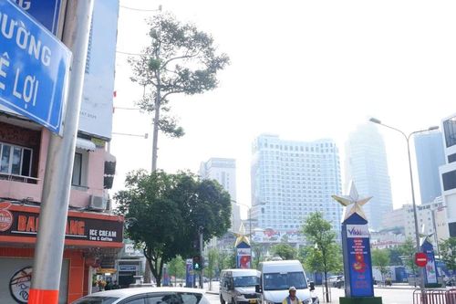 Hạn chế lưu thông trên đường Lê Lợi, phường Sài Gòn