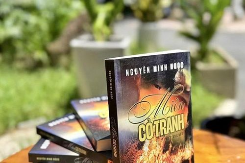 Miền cỏ tranh: Hồi tưởng dữ dội về con người trong bi kịch lịch sử