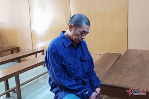 Người chồng tạt xăng thiêu vợ trong đêm