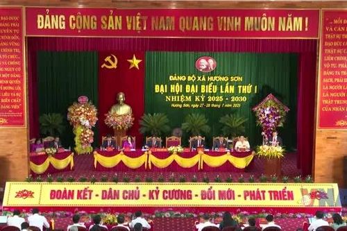 Thường trực Ban Bí thư dự Đại hội Đảng bộ xã Hương Sơn, tỉnh Hà Tĩnh
