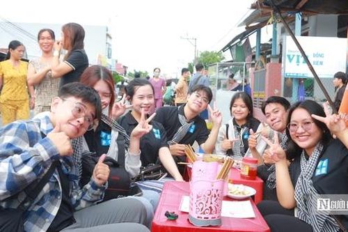 Khám phá chợ dân sinh 'rẻ nhất Việt Nam'